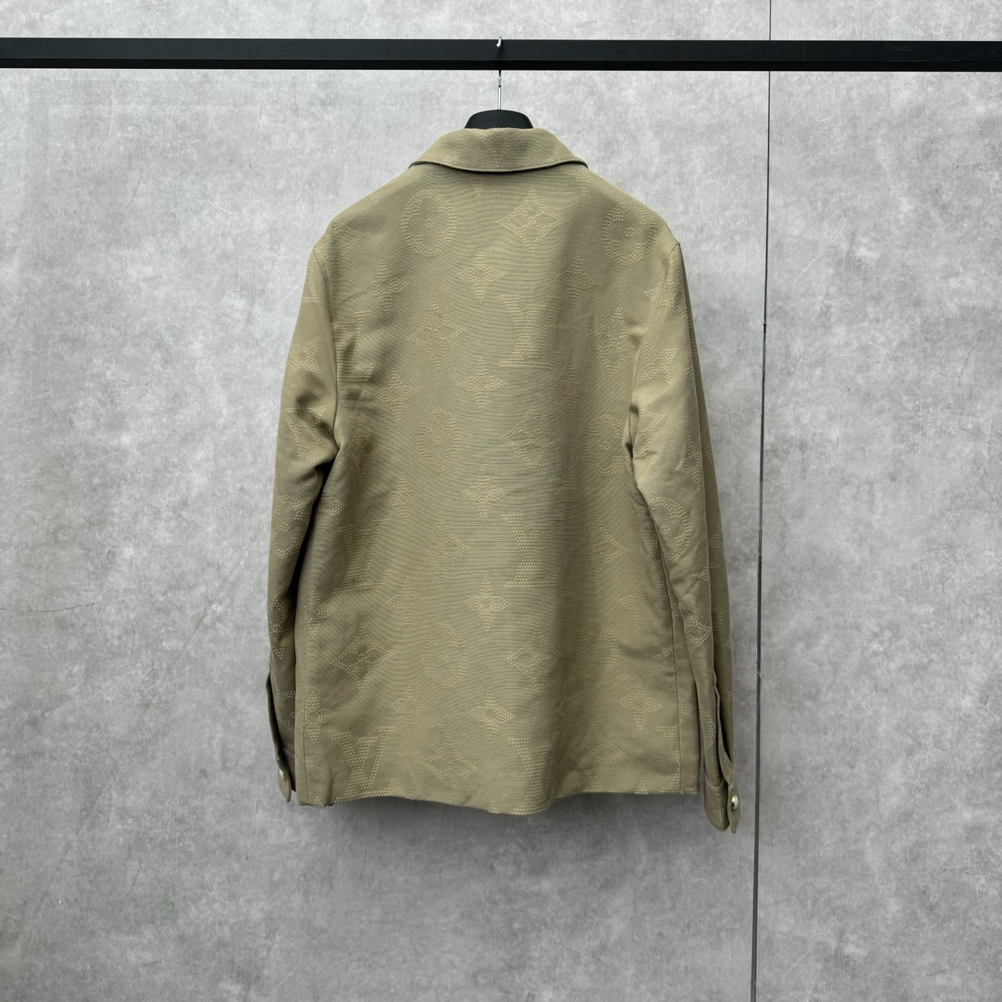 wg.luxury-- 8V Safari Monogram embroidery item: E-F431I2818